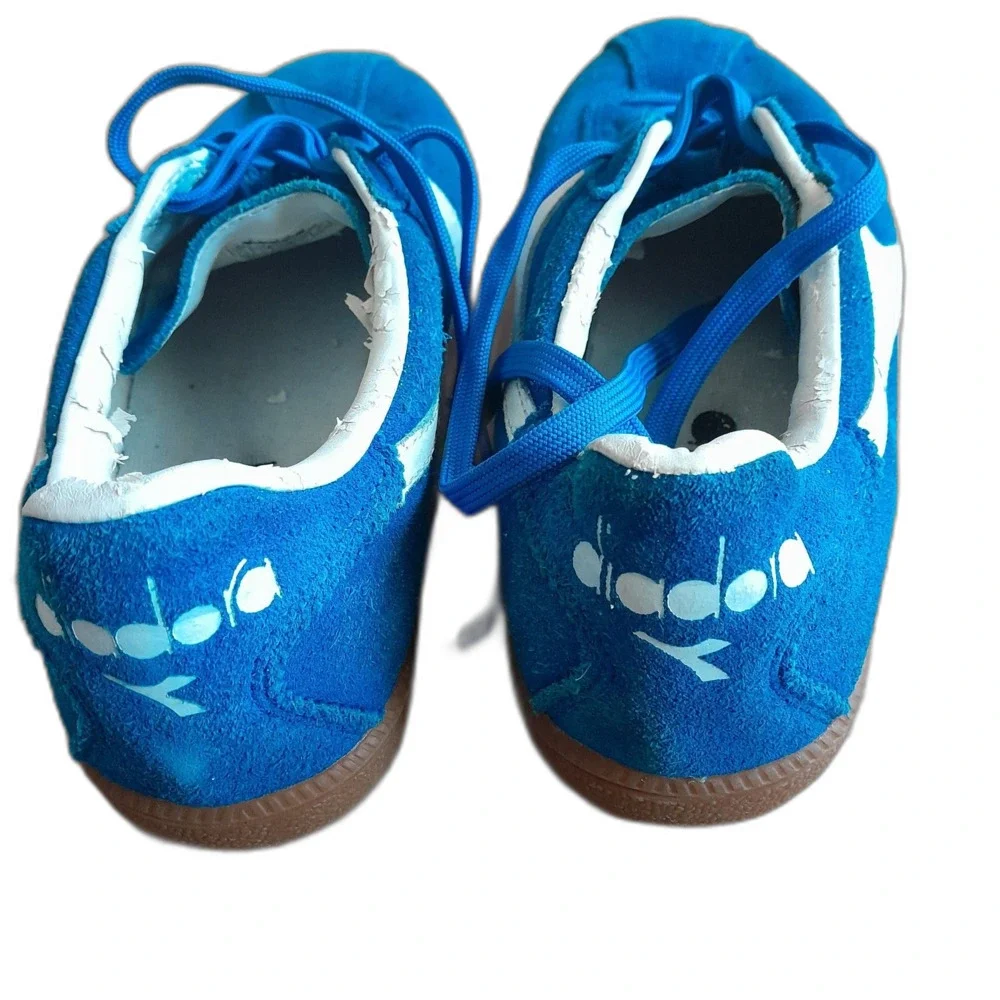 Diadora Blue Men’s Soccer Turf Shoes Synthetic Upper Rubber Outsole Size 8